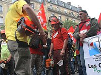 Meurtre à la tronçonneuse du code du travail.  20160614 Manifestation Paris 2526 OkW PhotoMorelP