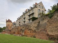 Fortifications du vieux Mans - Enceinte romaine avec la Tour Madeleine, IIIe siècle.  20160629 SortieCopains LeMans 5394 OkW PhotoMorelP